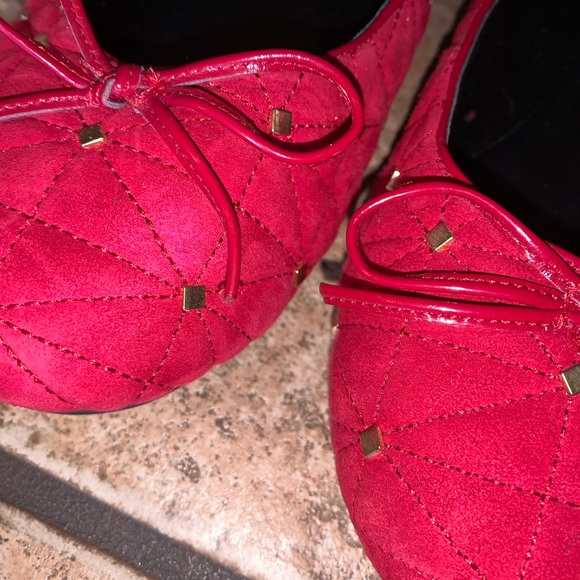 MICHELLE D Suede Flat Slippers - Picture 6 of 10